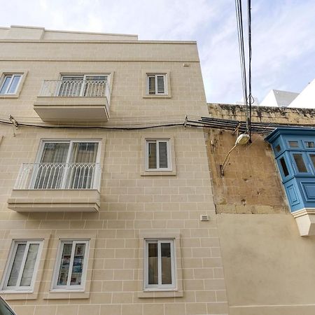 A Lovely 1Br Home With Balcony Just Off The Coast By 360 Estates Saint Julian's Luaran gambar