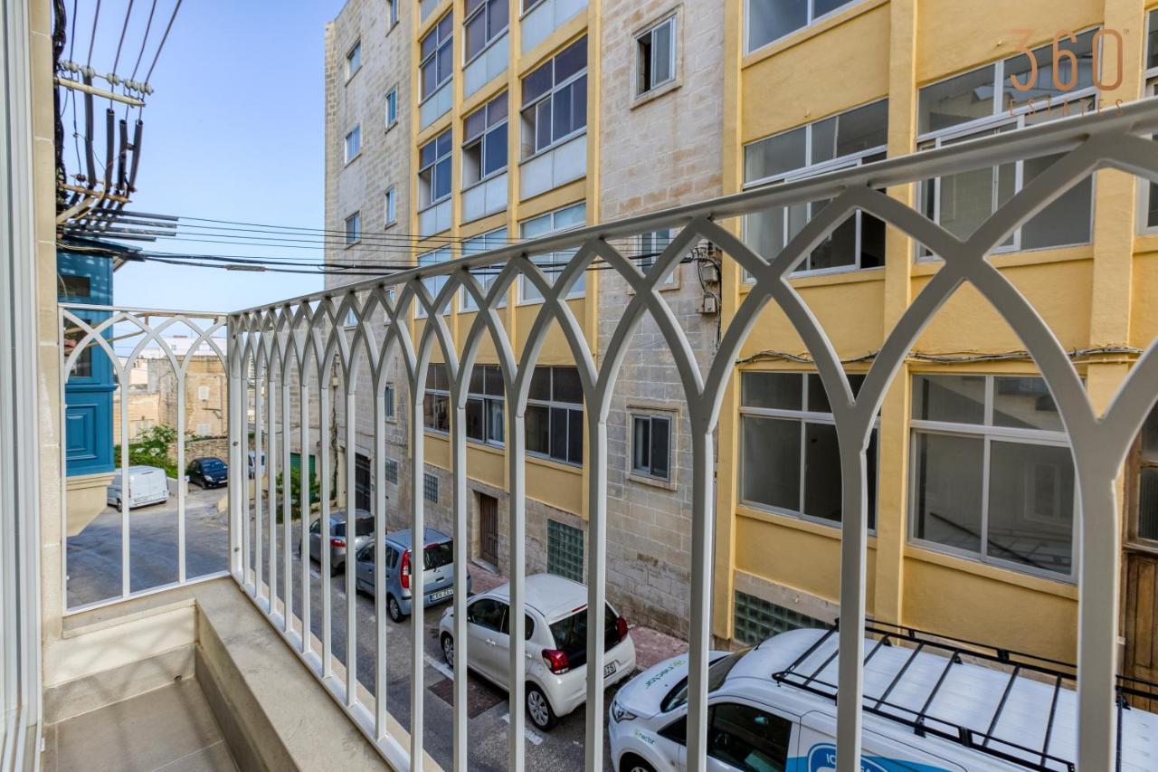 A Lovely 1Br Home With Balcony Just Off The Coast By 360 Estates Saint Julian's Luaran gambar