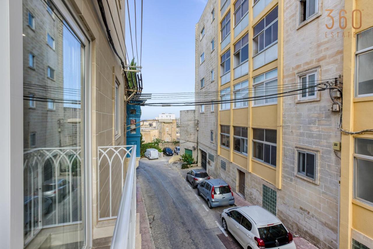 A Lovely 1Br Home With Balcony Just Off The Coast By 360 Estates Saint Julian's Luaran gambar
