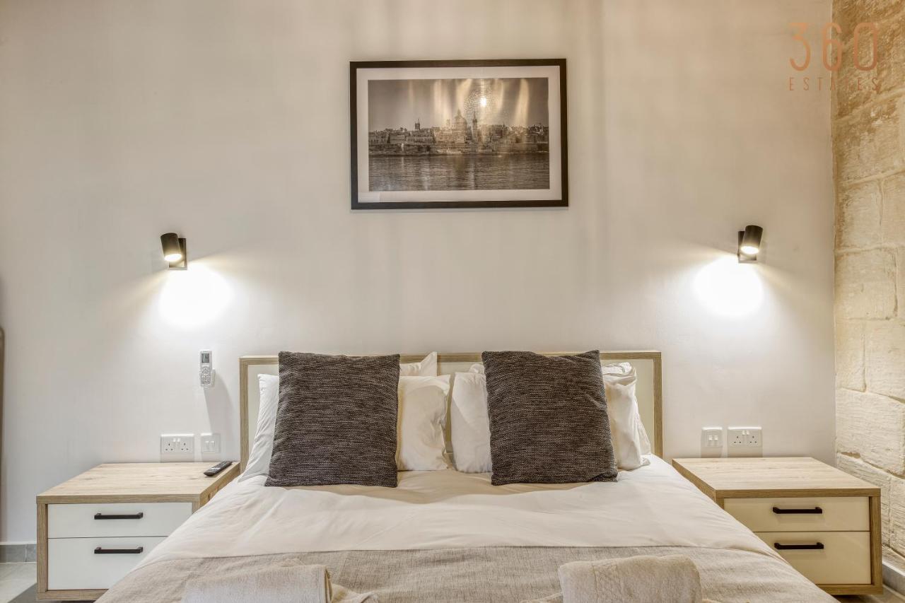 A Lovely 1Br Home With Balcony Just Off The Coast By 360 Estates Saint Julian's Luaran gambar